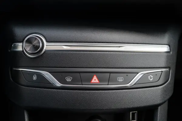 Peugeot 308 1.5 BlueHDi Business Line 16