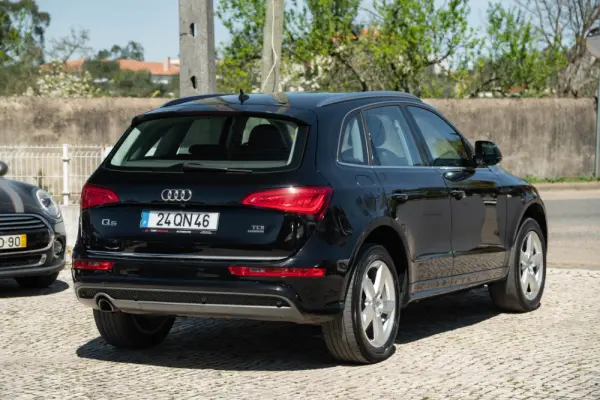 Audi Q5 40 TDI quattro S-line S-tronic 3