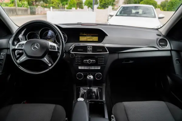 Mercedes-Benz C 220 CDi Classic BE 124g 4