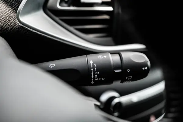 Peugeot 308 1.5 BlueHDi Business Line 16