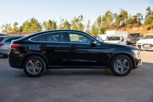 Mercedes-Benz GLC 300 e Coupé 4Matic 10