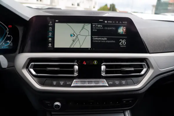 BMW 330 e Corporate Edition Auto 15