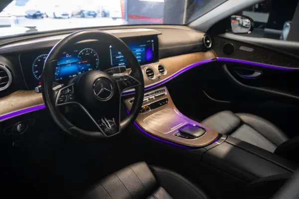 Mercedes-Benz E 300 de 9G-TRONIC AMG Line 3