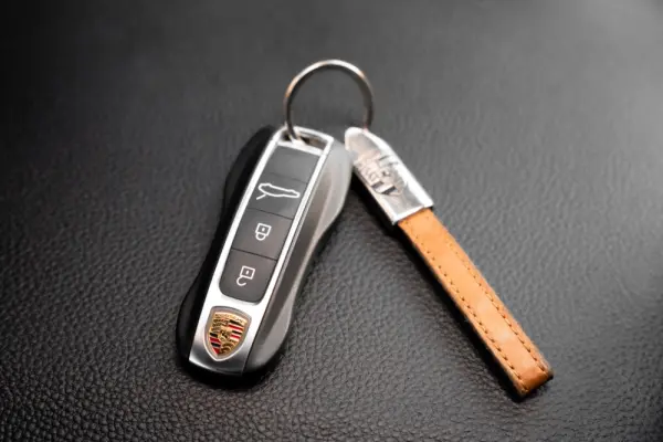 Porsche Panamera Sport Turismo 4 E-Hybrid Platinum Edition 24