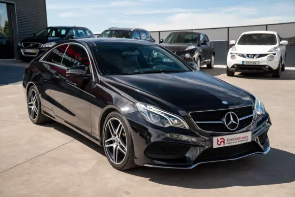 Mercedes-Benz E 220 CDI Elegance BE Auto. 11