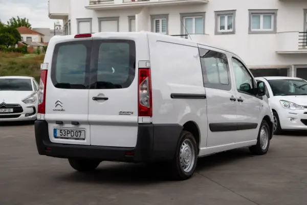 Citroen Jumpy 1.6 HDi L2H1 Semi-Vidrada 4