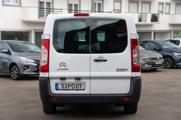 Citroen Jumpy 1.6 HDi L2H1 Semi-Vidrada 11