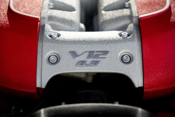 Ferrari 812 Superfast 6.5 V12 7