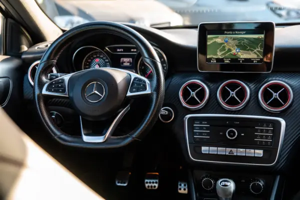Mercedes-Benz A 180 d AMG Line 28