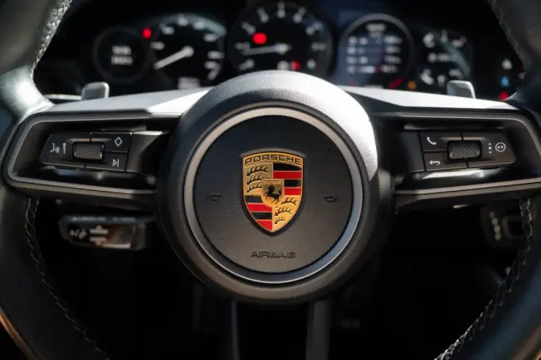 Porsche 911 (992) Carrera PDK 18