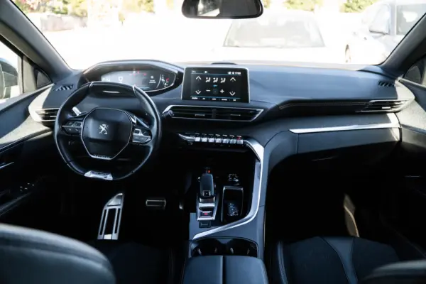 Peugeot 3008 1.5 BlueHDi GT Line EAT8 4