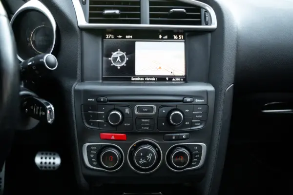 Citroen DS4 1.6 e-HDi So Chic CMP6 18