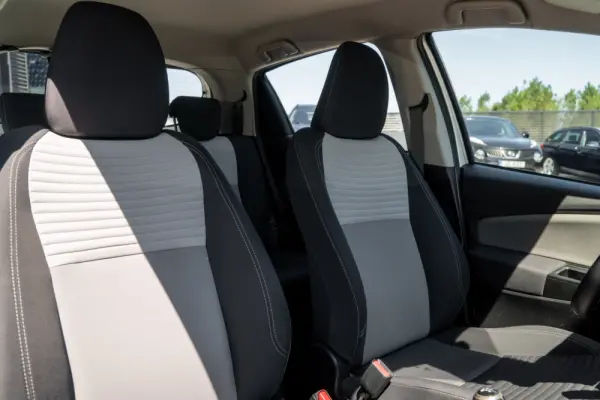 Toyota Yaris 1.0 VVT-i Comfort 22