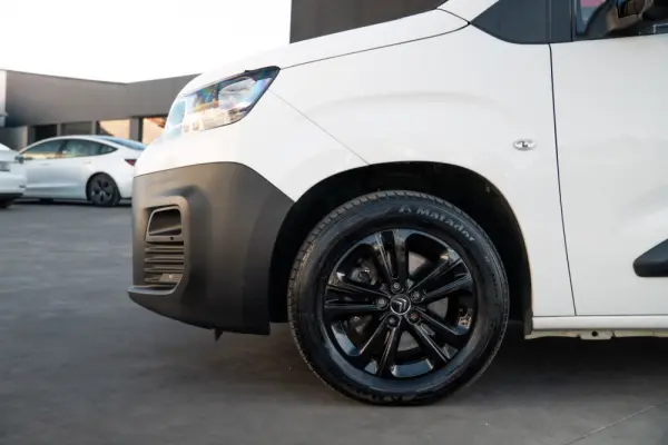 Citroen Berlingo 1.5 BlueHDi M Shine EAT8 3