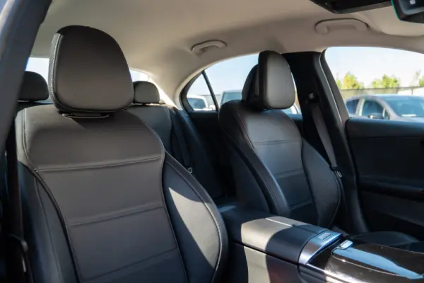 Mercedes-Benz C 220 d Avantgarde 25