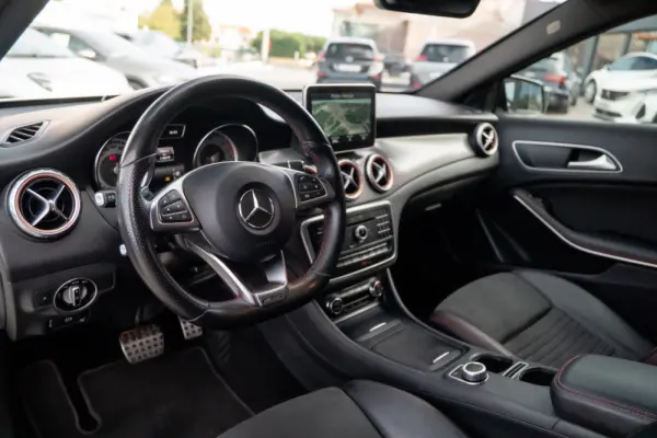 Mercedes-Benz GLA 180 (CDI) d 7G-DCT AMG Line 3