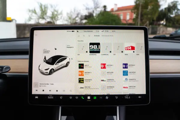 Tesla Model 3 Long Range AWD Dual Motor 9