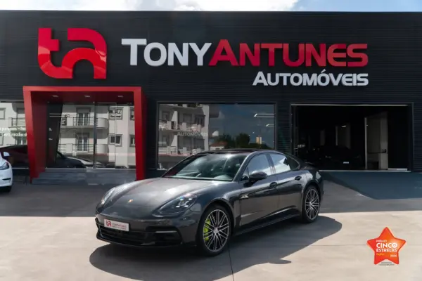 Porsche Panamera 4 E-Hybrid Platinum Edition 1