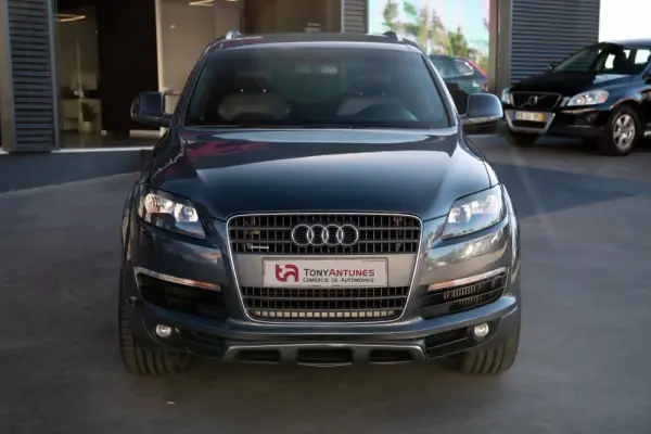 Audi Q7 3.0 TDI DPF quattro tiptronic 10