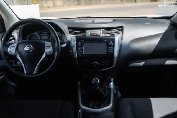 Nissan Navara 2.3 dCi CD 4WD N-Connecta 17