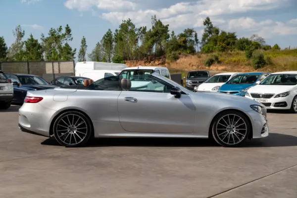 Mercedes-Benz E 220 d 4Matic 9G-TRONIC AMG Line 12