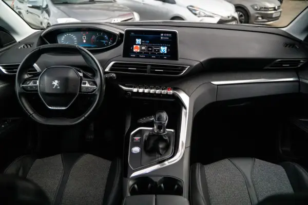 Peugeot 5008 1.6 BlueHDi Allure 5