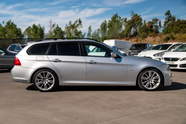 BMW 318 d Auto Pack M 12