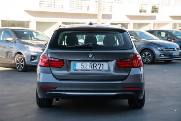 BMW 318 d Line Modern 10