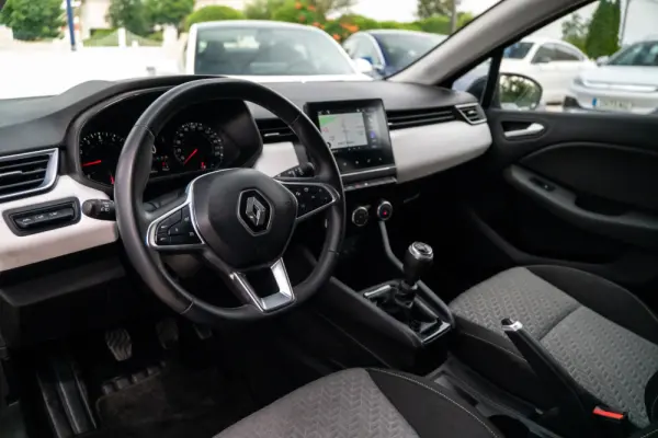 Renault Clio 1.0 TCe Intens 2