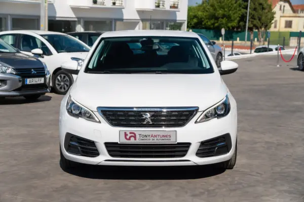 Peugeot 308 1.5 BlueHDi Business Line 8