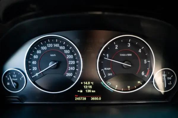 BMW 318 d Blue Performance Sport Line 26
