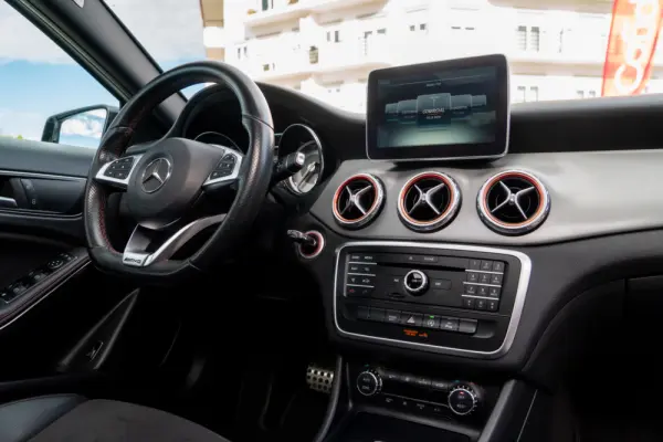 Mercedes-Benz GLA 180 (CDI) d 7G-DCT AMG Line 23