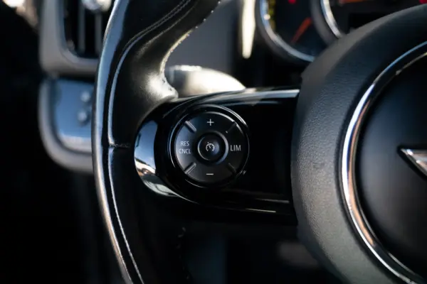 MINI Countryman Cooper SE ALL4 Auto 17