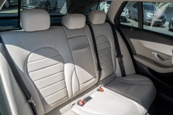 Mercedes-Benz C 250 d 4Matic Station 9G-TRONIC Avantgarde 28