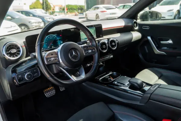 Mercedes-Benz A 250 Limousine e 8G-DCT AMG Line 2