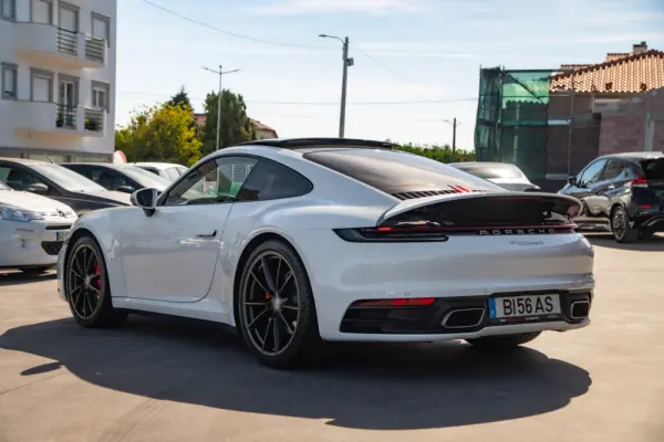 Porsche 911 (992) Carrera PDK 8