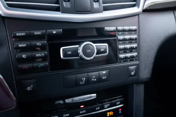 Mercedes-Benz E 220 BlueTEC 9G-TRONIC Avantgarde 20