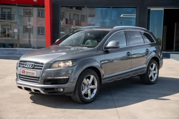 Audi Q7 3.0 TDI DPF quattro tiptronic 2