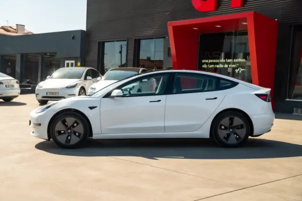 Tesla Model 3 Long Range RWD 6