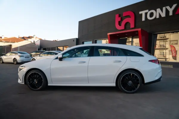 Mercedes-Benz CLA 250 e 8G-DCT AMG Line 5