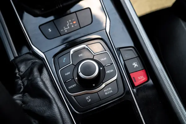 Peugeot 508 SW 1.6 e-HDi Active CMP6 16