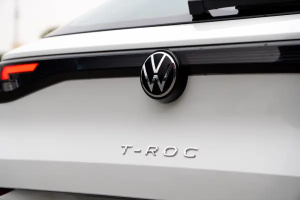 Volkswagen T-Roc 1.5 eTSI Life DSG 11