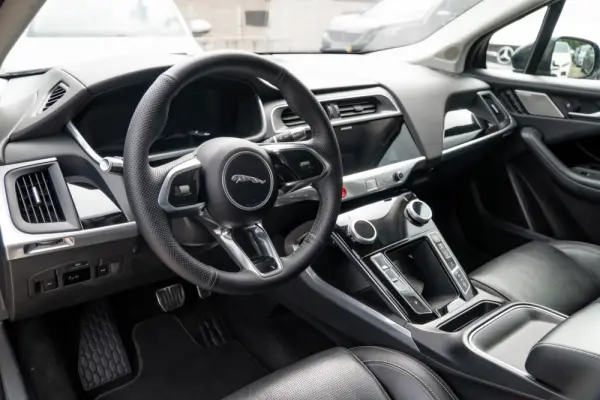 Jaguar I-Pace EV400 AWD SE 2