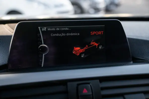 BMW 318 d Line Modern 20
