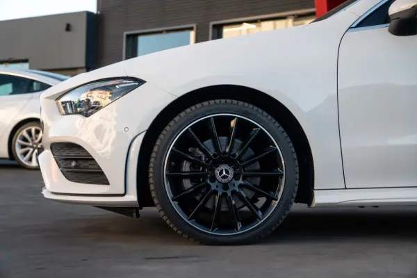 Mercedes-Benz CLA 250 e 8G-DCT AMG Line 6