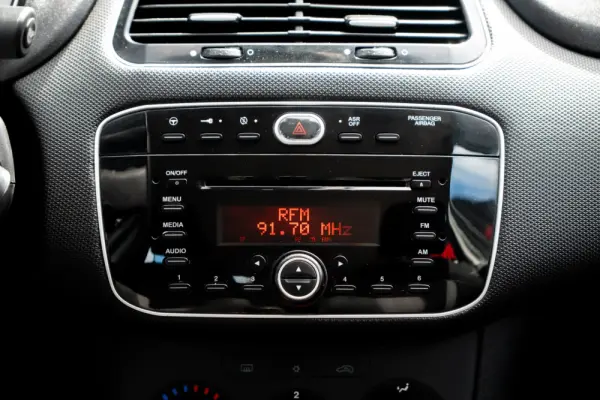 Fiat Punto 1.3 M-Jet Easy S&S 19