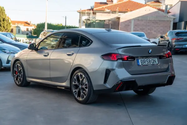 BMW 218 Gran Coupé d Pack Desportivo M 10