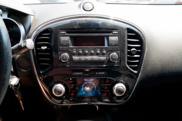 Nissan Juke 1.6 Acenta 16