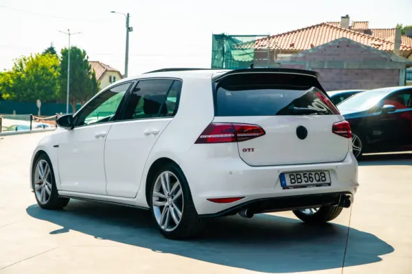 Volkswagen Golf 2.0 TSi GTi DSG Performance 15