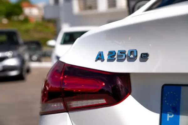 Mercedes-Benz A 250 Limousine e 8G-DCT AMG Line 14